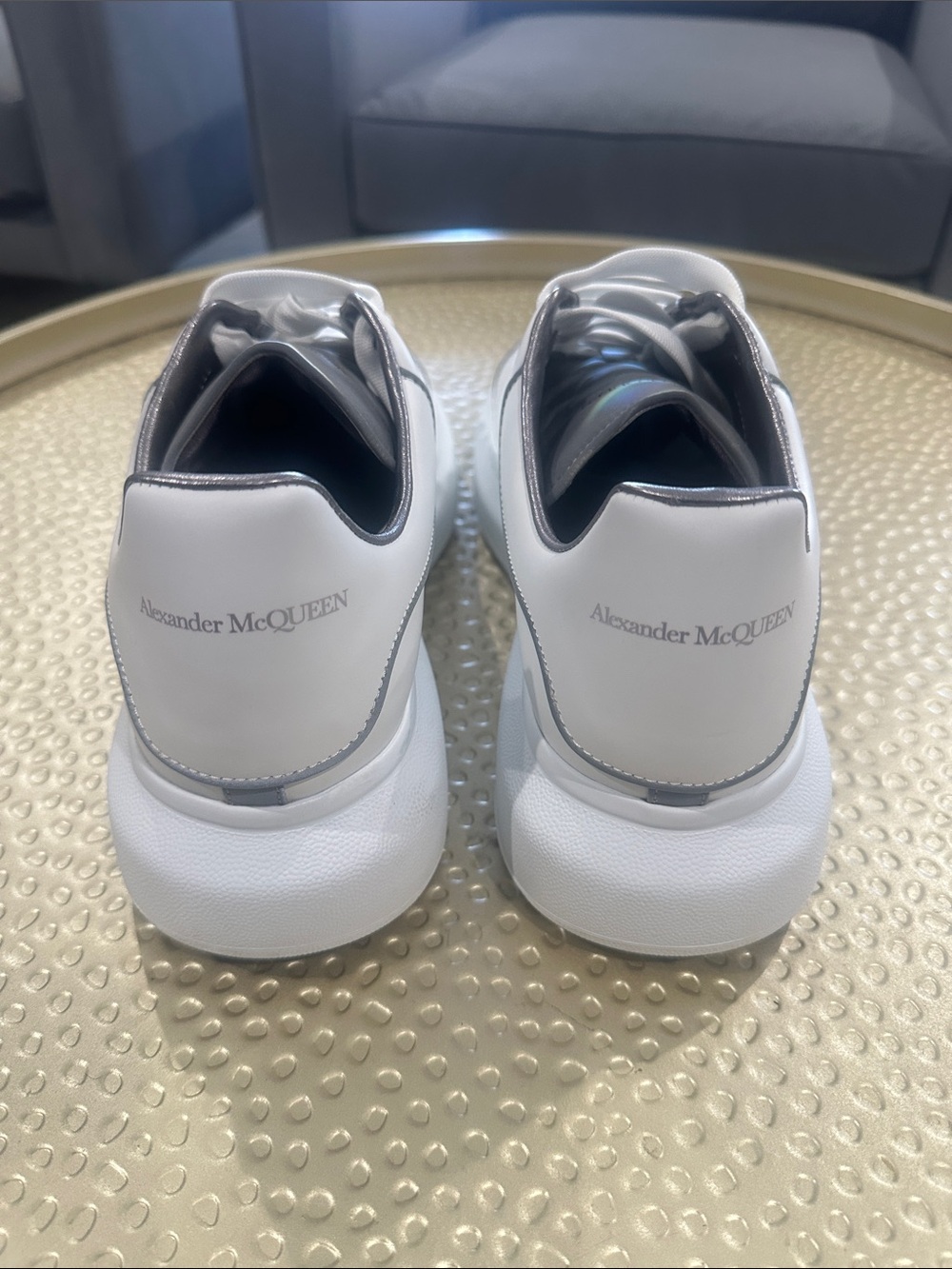 Alexander McQUEEN mens White Leather Sneakers